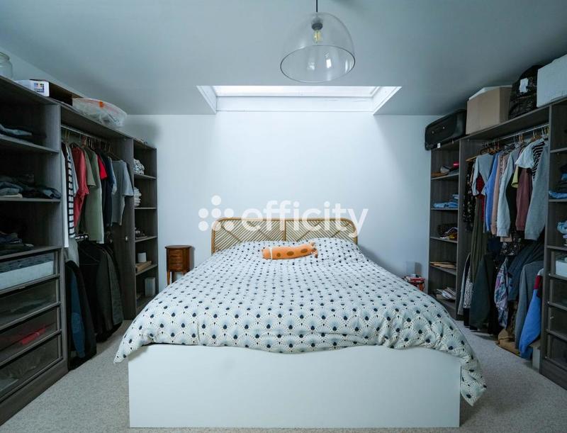 Demeure - 380 m² - 6 pièces