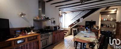 Maison - 300 m² - 6 pièces