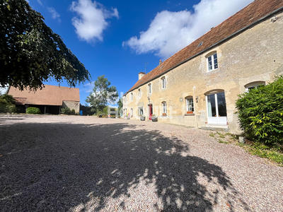 Maison - 197 m² - 7 pièces