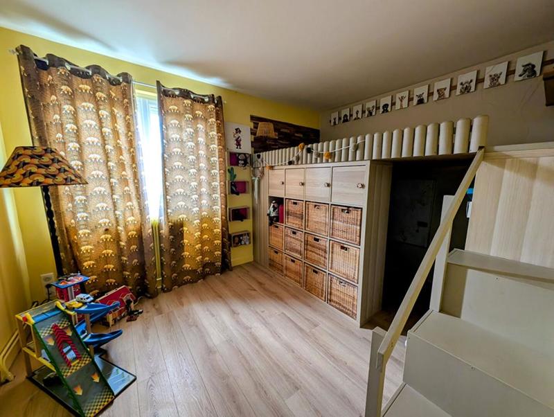 Maison - 152 m² - 7 pièces