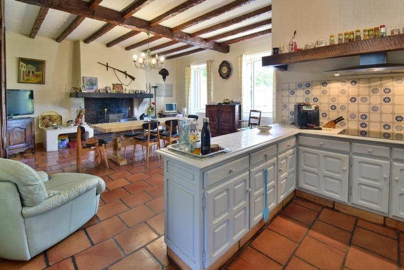 Maison - 313 m² - 8 pièces