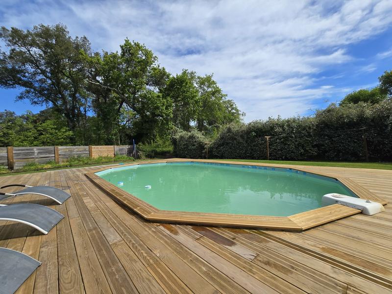 Maison - 180 m² - 11 pièces