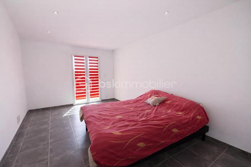 Maison - 186 m² - 5 pièces