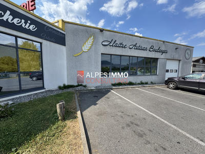 Fonds de commerce - Local commercial - 407 m²