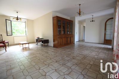 Maison - 162 m² - 9 pièces