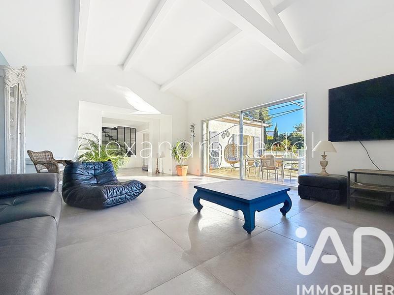 Maison de maîtres - 270 m² - 10 pièces