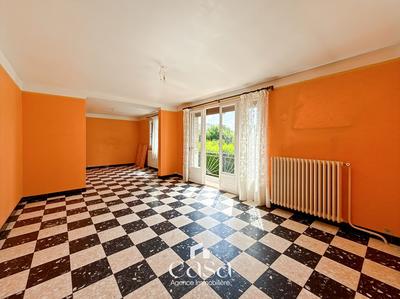 Maison - 170 m² - 8 pièces