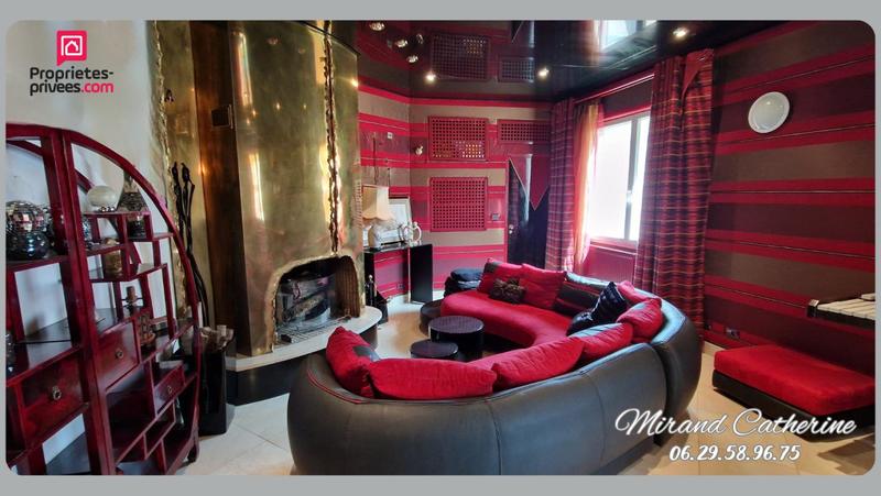 Maison - 260 m² - 12 pièces