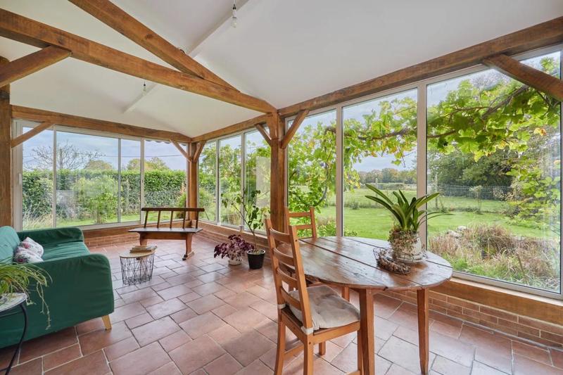 Maison - 200 m² - 8 pièces