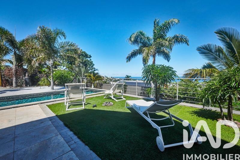 Maison - 205 m² - 5 pièces