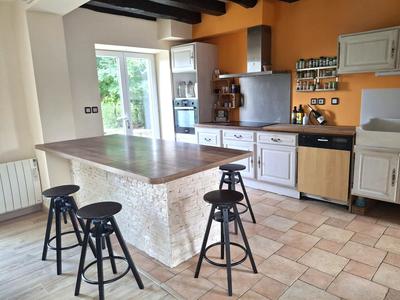 Maison - 100 m² - 6 pièces