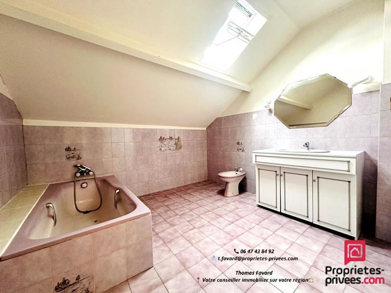 Maison - 105 m² - 6 pièces