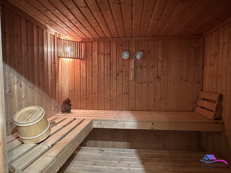 Maison - 98 m² - 5 pièces