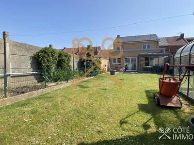 Maison - 225 m² - 6 pièces