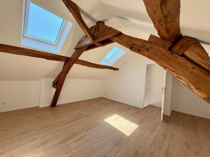 Maison ancienne - 177 m² - 8 pièces