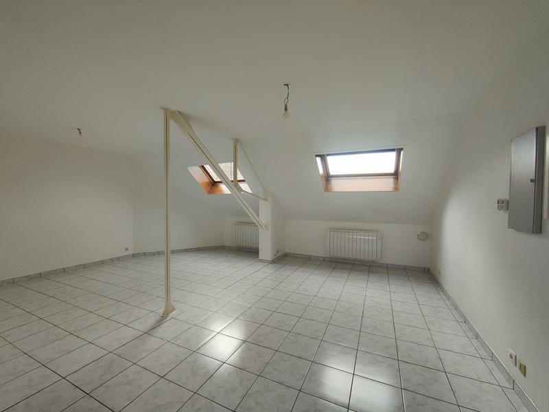 Appartement - 93 m² - 6 pièces