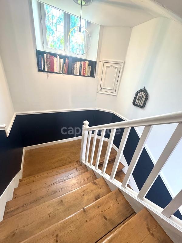 Maison - 191 m² - 8 pièces