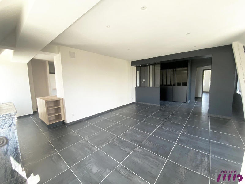 Appartement - 95 m² - 3 pièces