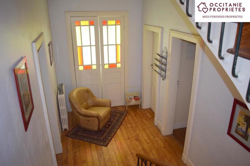 Propriété - 284 m² - 10 pièces