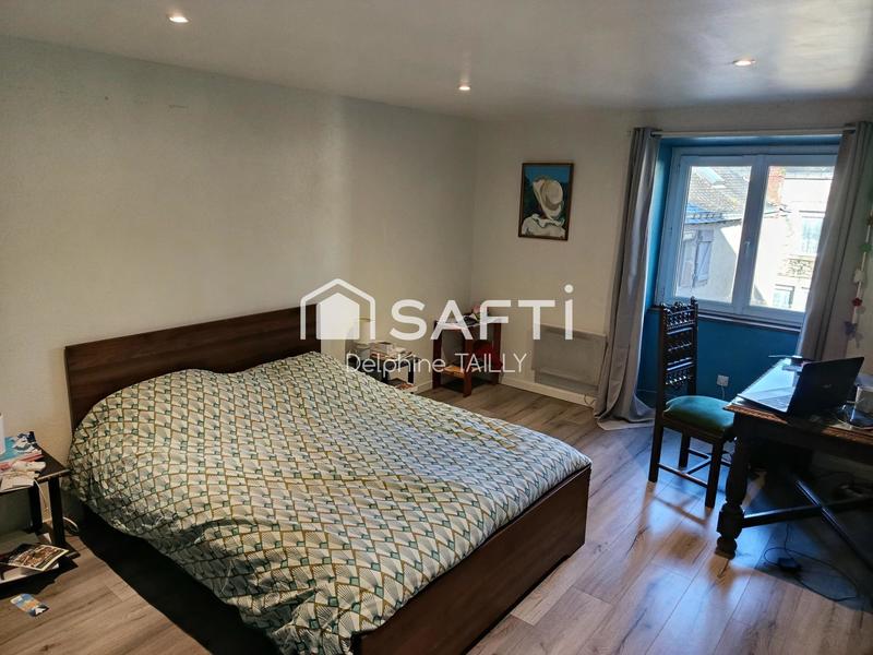 Maison - 159 m² - 8 pièces