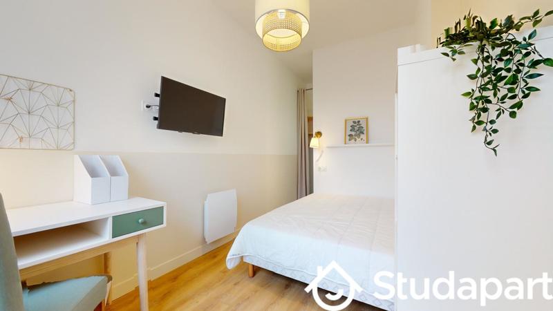 Chambre - 11 m² - 1 pièce