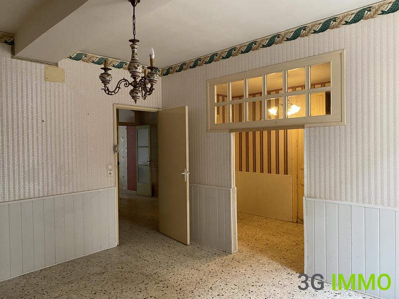 Maison - 254 m² - 8 pièces