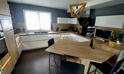 Maison - 196 m² - 6 pièces