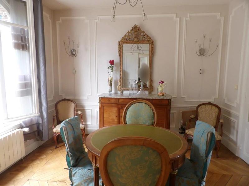 Maison - 180 m² - 7 pièces