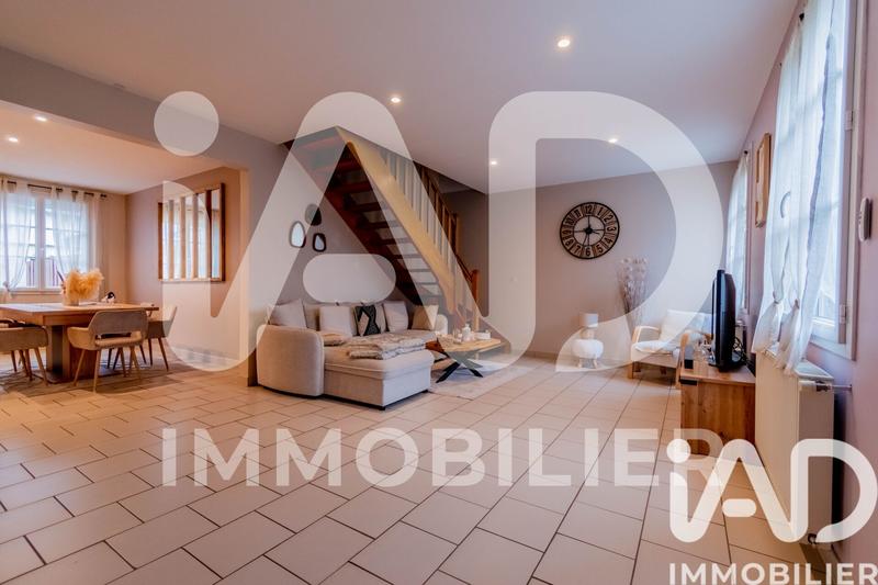 Maison - 102 m² - 5 pièces