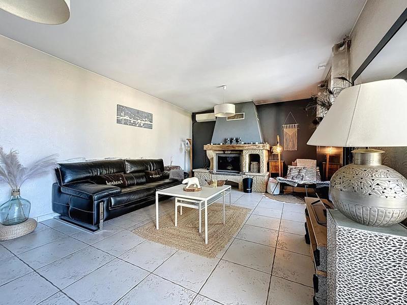 Maison - 230 m² - 5 pièces