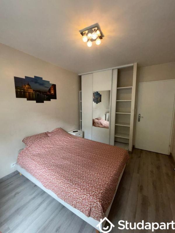 Chambre - 12 m² - 1 pièce