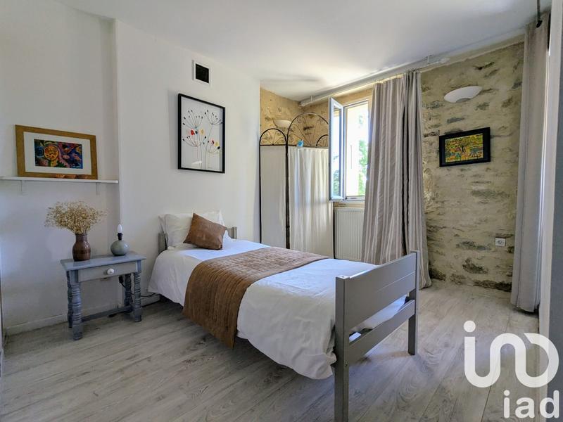 Maison - 330 m² - 10 pièces