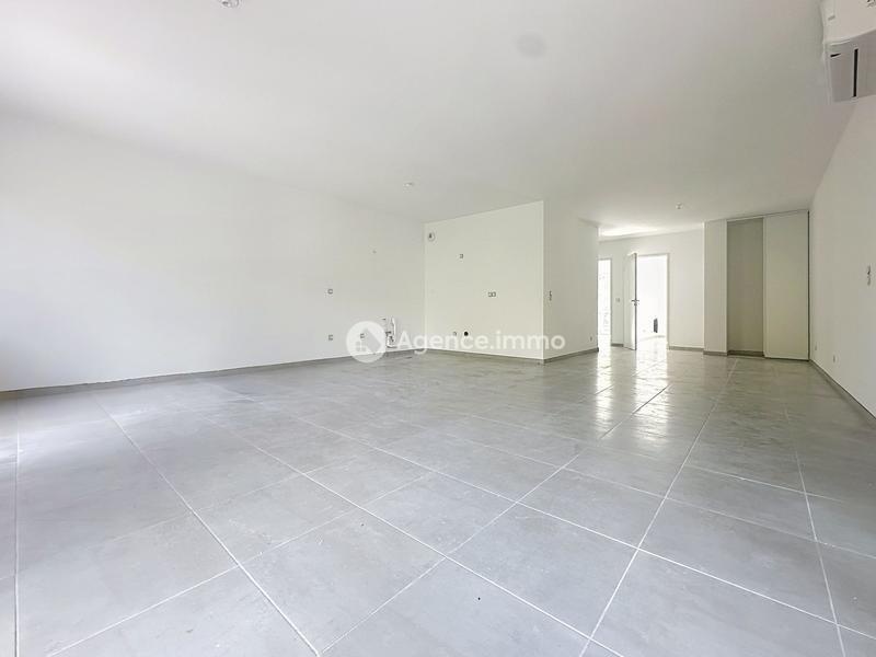 Appartement - 80 m² - 3 pièces
