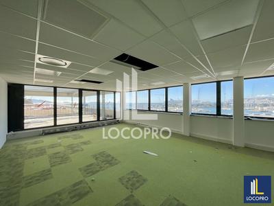 Bureau - 8 060 m²