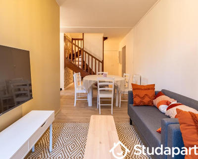 Chambre - 10 m² - 1 pièce