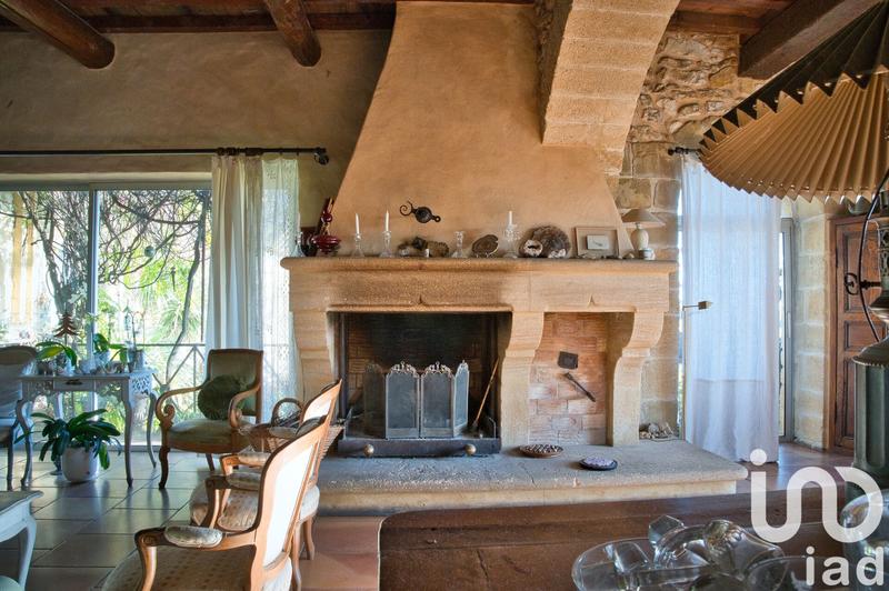 Maison - 263 m² - 10 pièces