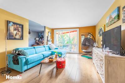 Appartement - 75 m² - 4 pièces