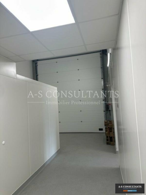 Local commercial - 886 m²