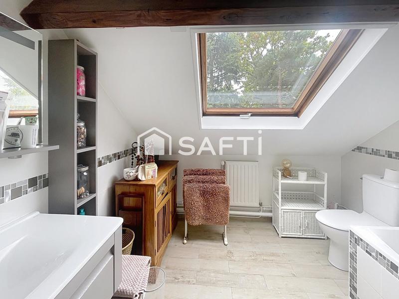 Maison - 220 m² - 6 pièces