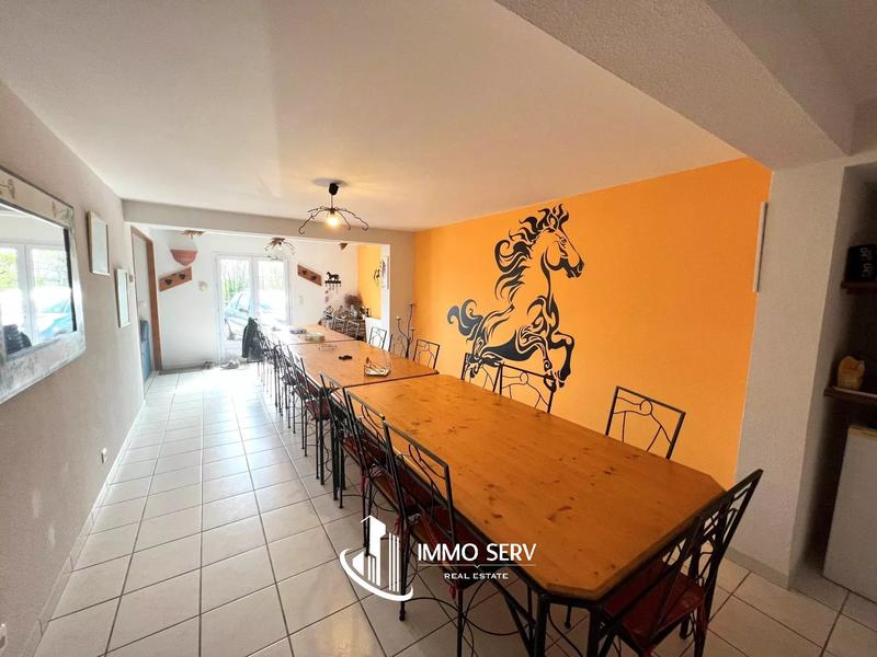 Maison chambre d'hôtes - 300 m² - 12 pièces