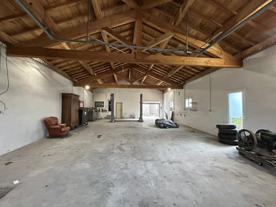 Maison - 210 m² - 8 pièces