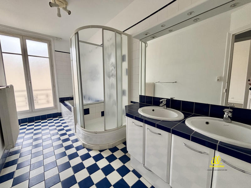 Appartement - 138 m² - 6 pièces