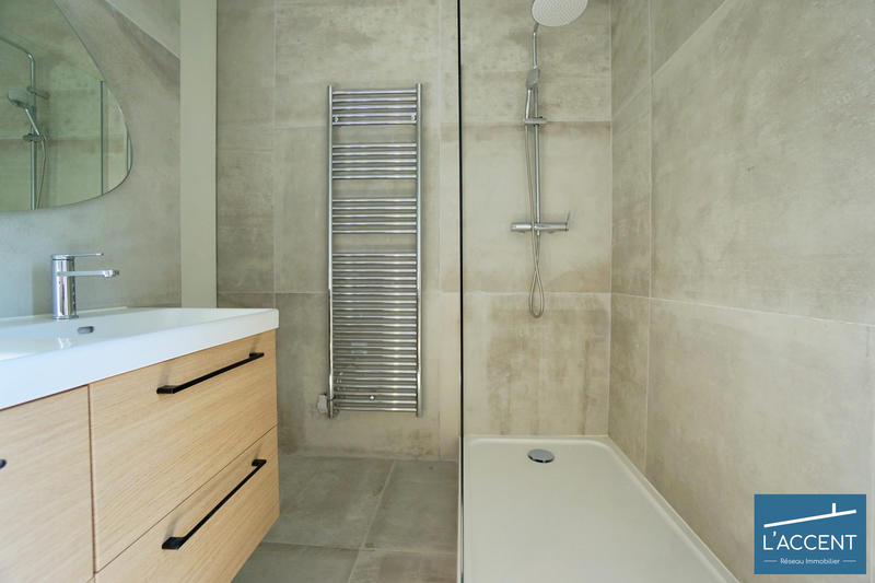 Appartement - 122 m² - 5 pièces