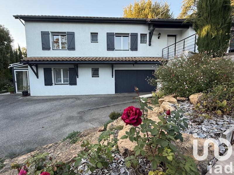 Maison - 184 m² - 7 pièces