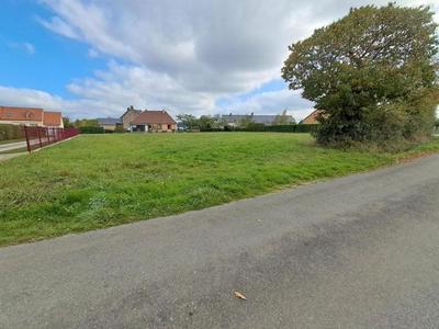 Terrain constructible - 1 979 m²