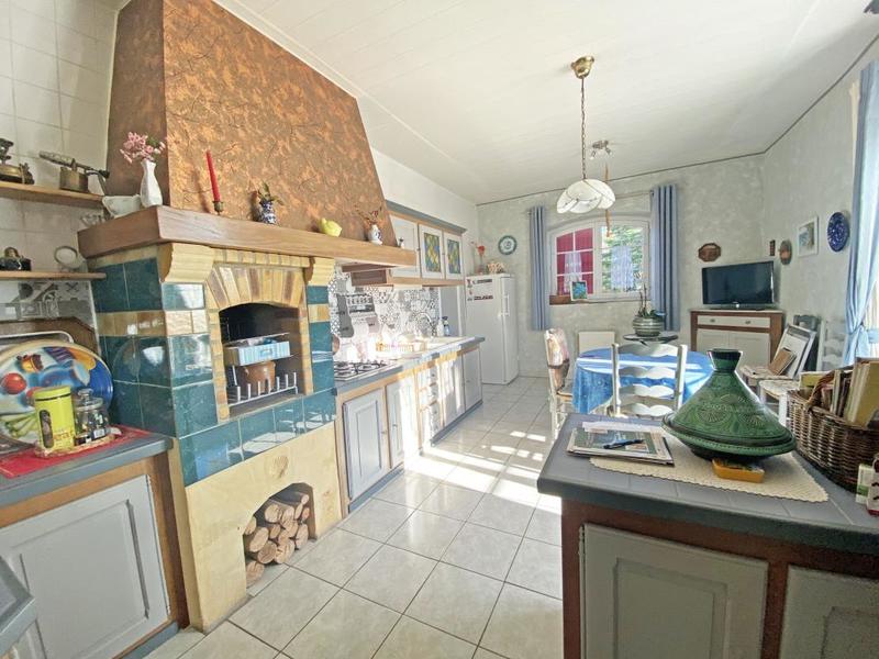 Propriété - 235 m² - 6 pièces