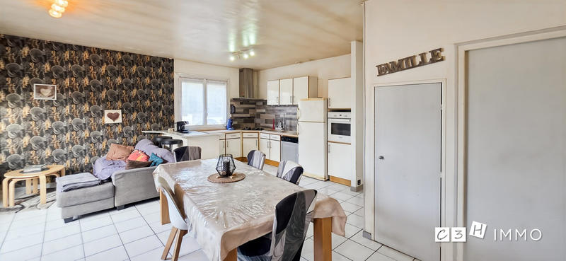 Maison - 80 m² - 4 pièces