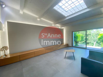 Maison - 197 m² - 7 pièces