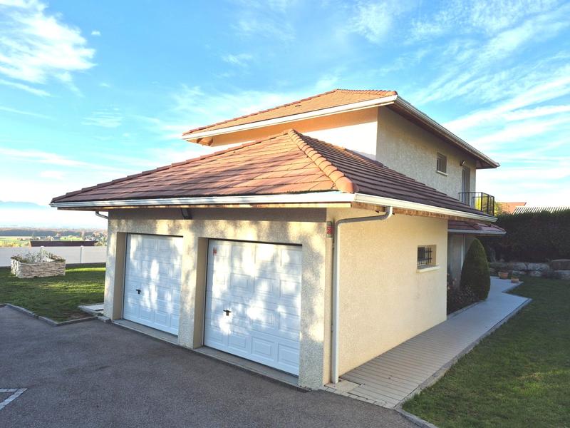 Maison - 121 m² - 5 pièces