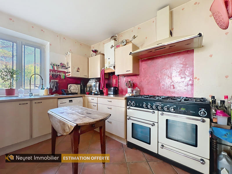 Propriété - 175 m² - 8 pièces